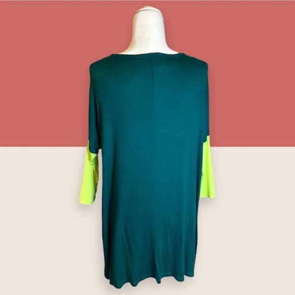 🥎 NWT NYMPHE TEAL NEON YELLOW CONTRAST 3/4 DROP SHOULDER SLEEVES TUNIC MEDIUM - Picture 2 of 6